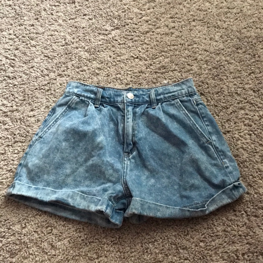 Light wash shorts